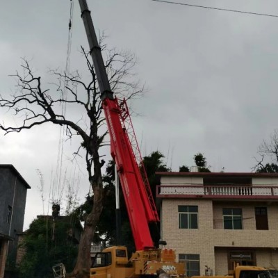 為何在興國(guó)租吊車(chē)大家都選擇吉星吊裝