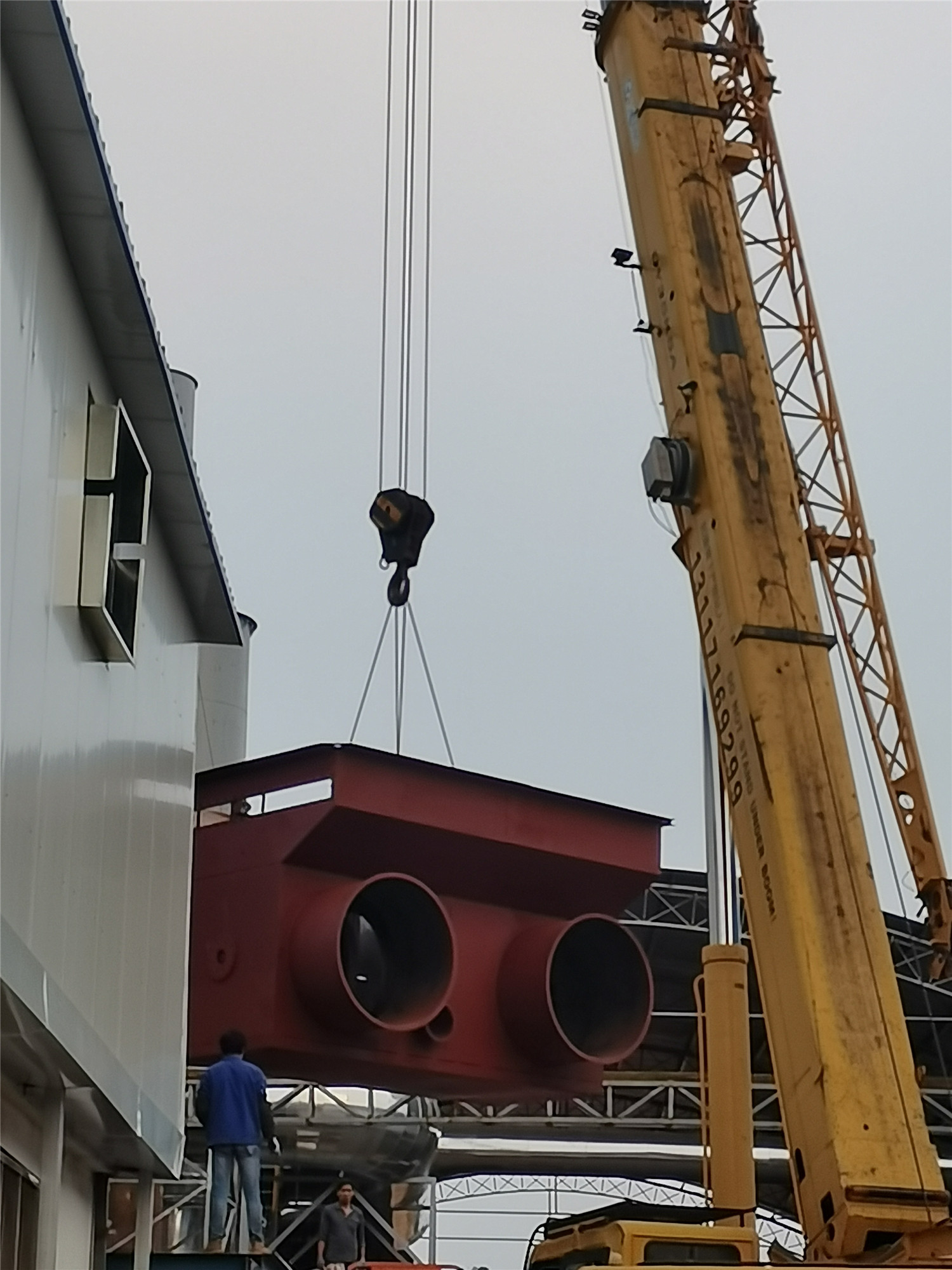 【吊車出租】蓮都區一站式設備搬運解決方案-- 麗水市琦宇機械租賃有限公司