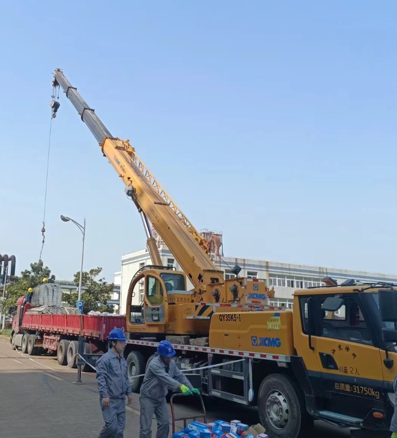 為什么普通人不能開吊車？駕駛吊車需要哪些證件？-- 邳州市博力工程機械租賃服務部