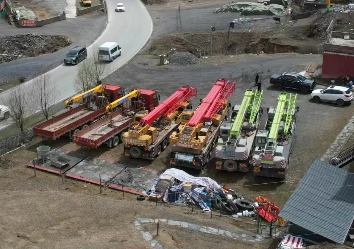 甘孜新都橋的吊車出租市場(chǎng)如何？-- 甘孜州新都橋起航機(jī)械租賃公司