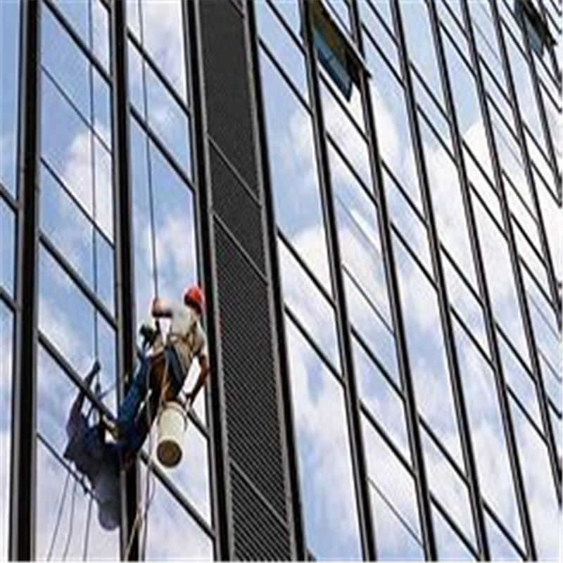 德陽高空作業要注意什么-- 煙臺捷康清洗服務中心