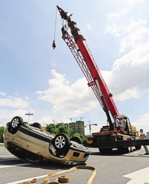 如何讓吊車適應極端寒冷的作業條件？-- 通海縣吊車出租救援宏泰吊裝公司