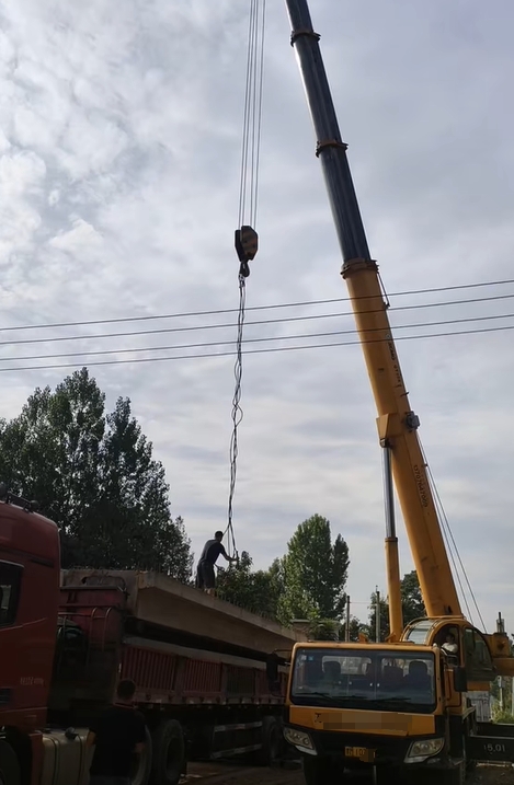 怎樣根據吊車的起重能力合理分配每次吊裝的貨物重量？-- 華亭市暢速吊裝服務中心