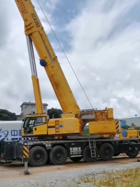 您知道靈川吊車出租的設備如何保障操作人員的舒適性？-- 靈川縣巨和工程機械租賃有限公司