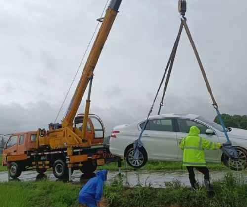 吊車司機經驗重要嗎，吊車出租費用包含哪些？-- 永豐縣鑫路達吊拖公司