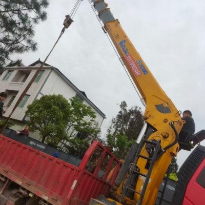 吊車的性能可靠嗎，吊車吊裝怎樣選擇