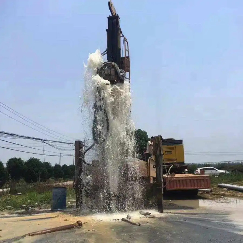 杭州打井機(jī)鉆深水井用的鋼管會不會生銹，一百米鋼管要多少錢-- 杭州達(dá)江地源打井公司