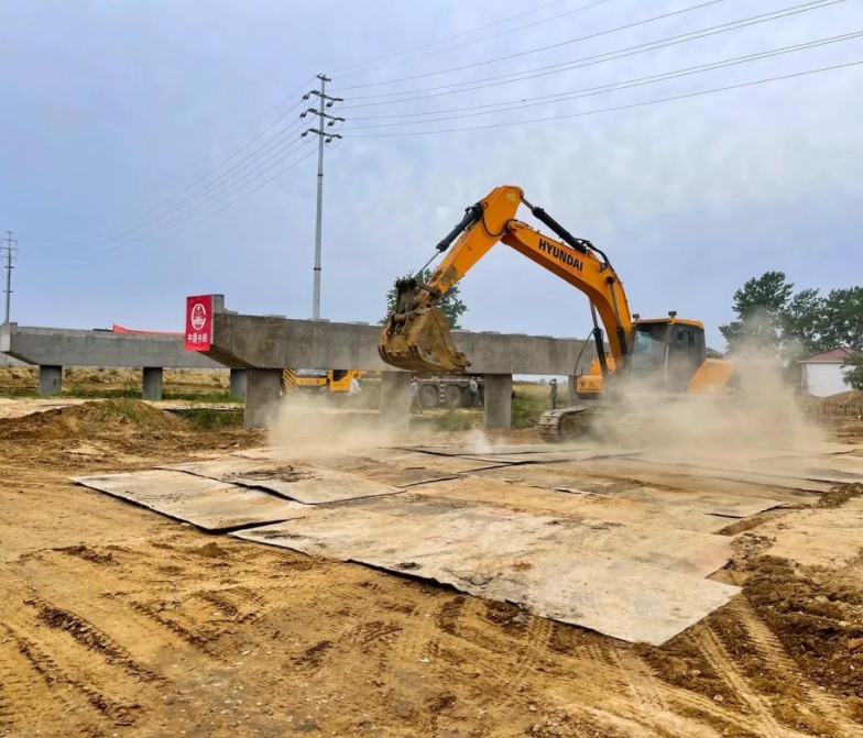 南昌鋼板出租：助力城市建設(shè)的堅實后盾-- 南昌市龍宇鋼板出租公司