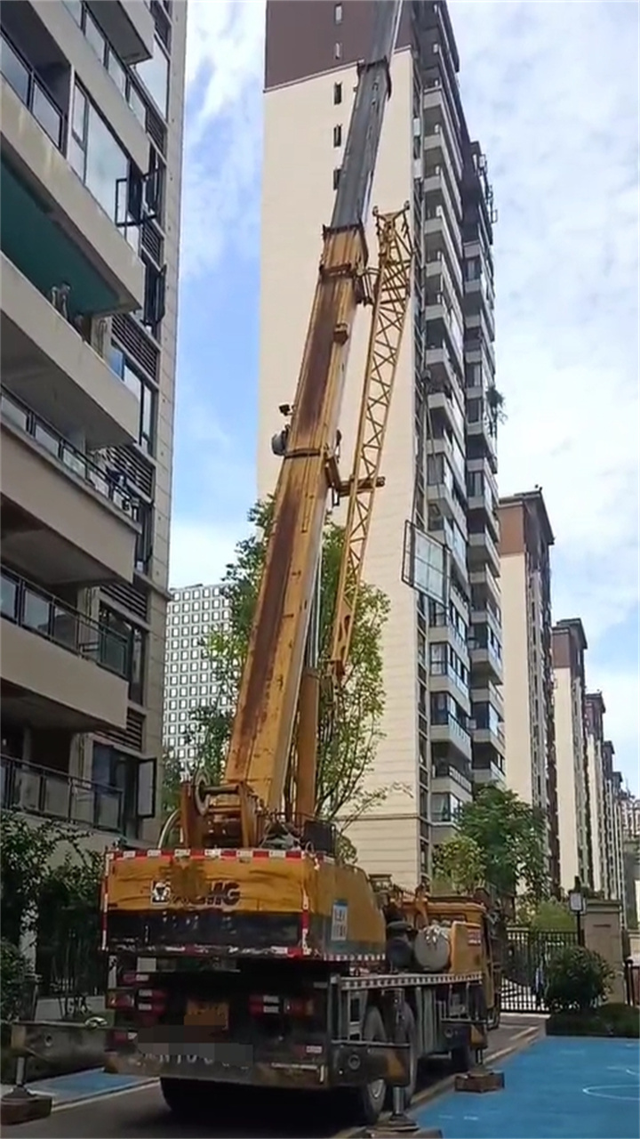 吊車日常保養，延長使用壽命的秘訣！-- 云南大理市俊鳴吊裝服務有限公司