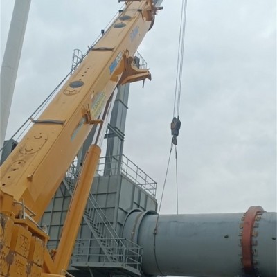 大型吊車在橋梁主塔搭建過程里的關(guān)鍵