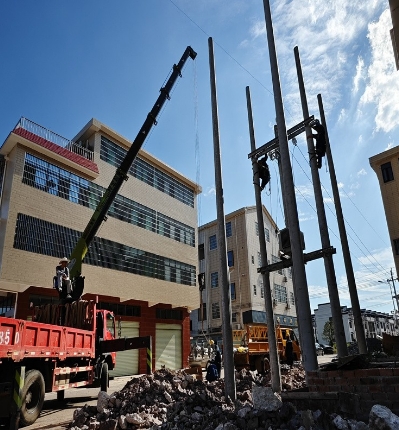 若租賃公司的吊車經常跨區域作業，其對當地路況熟悉度如何？-- 宜賓升華吊車出租設備吊裝服務中心