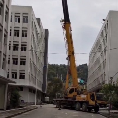 在鹿寨吊車租賃過程中吊車維護及保險