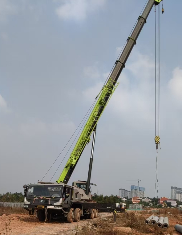 葫蘆島市建筑工地吊運難？專業吊車出租來幫忙！-- 葫蘆島巨力吊裝設備搬運服務中心