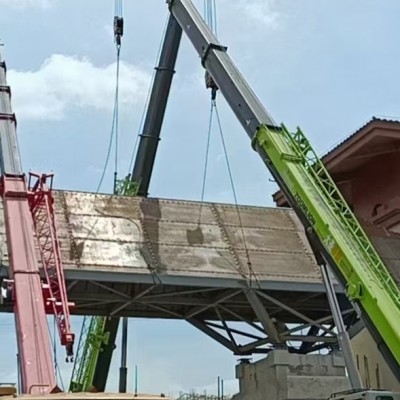 阿勒泰租用吊車，遇到當地特殊的民族