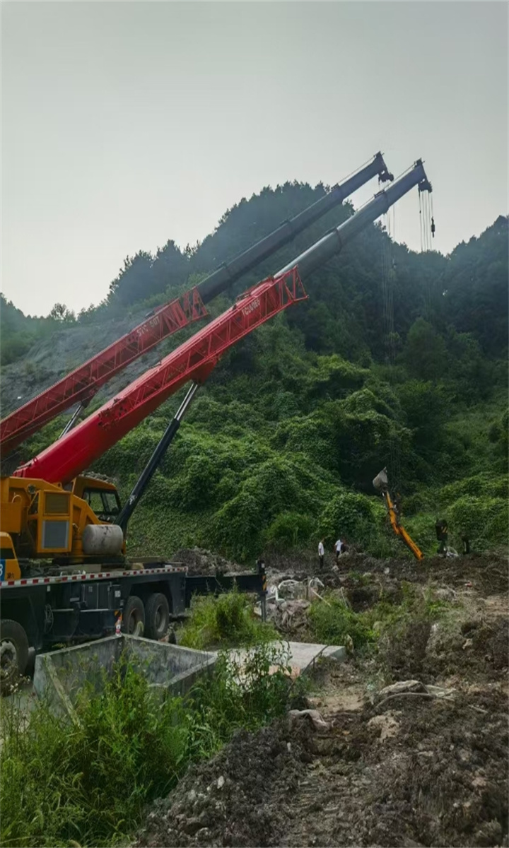 想在舞鋼市租吊車隨車吊，哪家租賃公司更懂本地需求？-- 河南舞鋼市杰英吊車出租服務中心