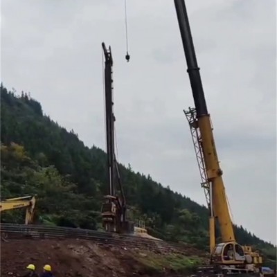 橋梁建設(shè)項(xiàng)目，適合租賃哪種吊車？