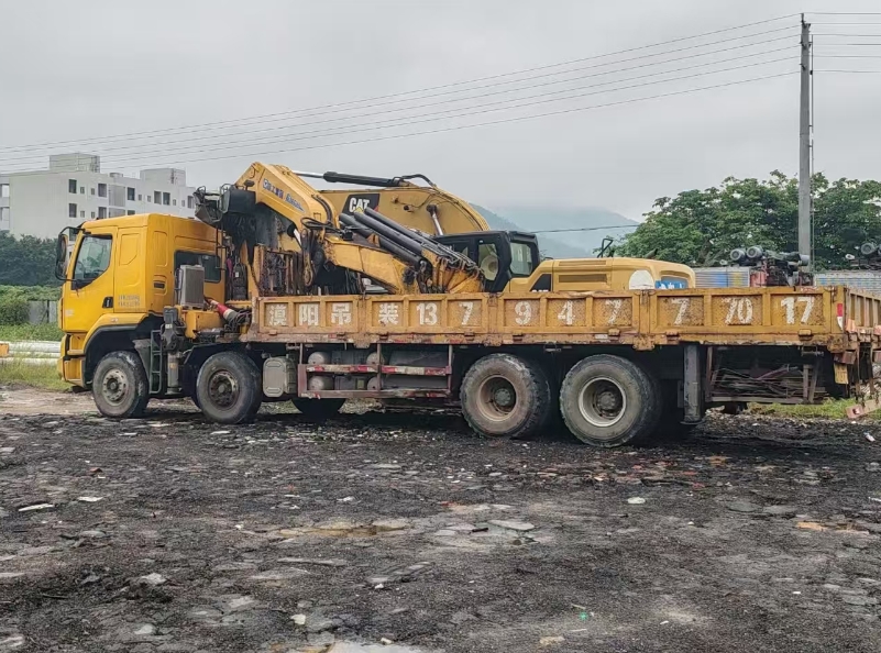 租賃吊車(chē)搭配操作員，租金包含哪些費(fèi)用？-- 陽(yáng)春市漠陽(yáng)吊車(chē)服務(wù)部